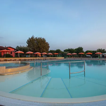 Modern Furnished Chalet With Ac, 4km From * Sirmione